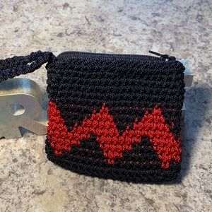 ⭕️SOLD⭕️Zig-Zag Crochet Coin Purse